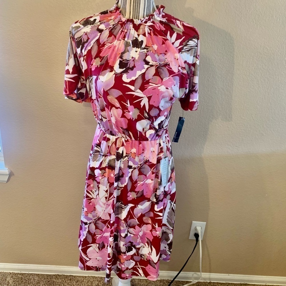 NWT Maggy London Dress Size 0 Oversized Maroon Floral Pink Purple White